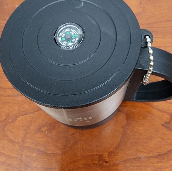 Stainless steel mug w compass lid - Picture 10 of 11